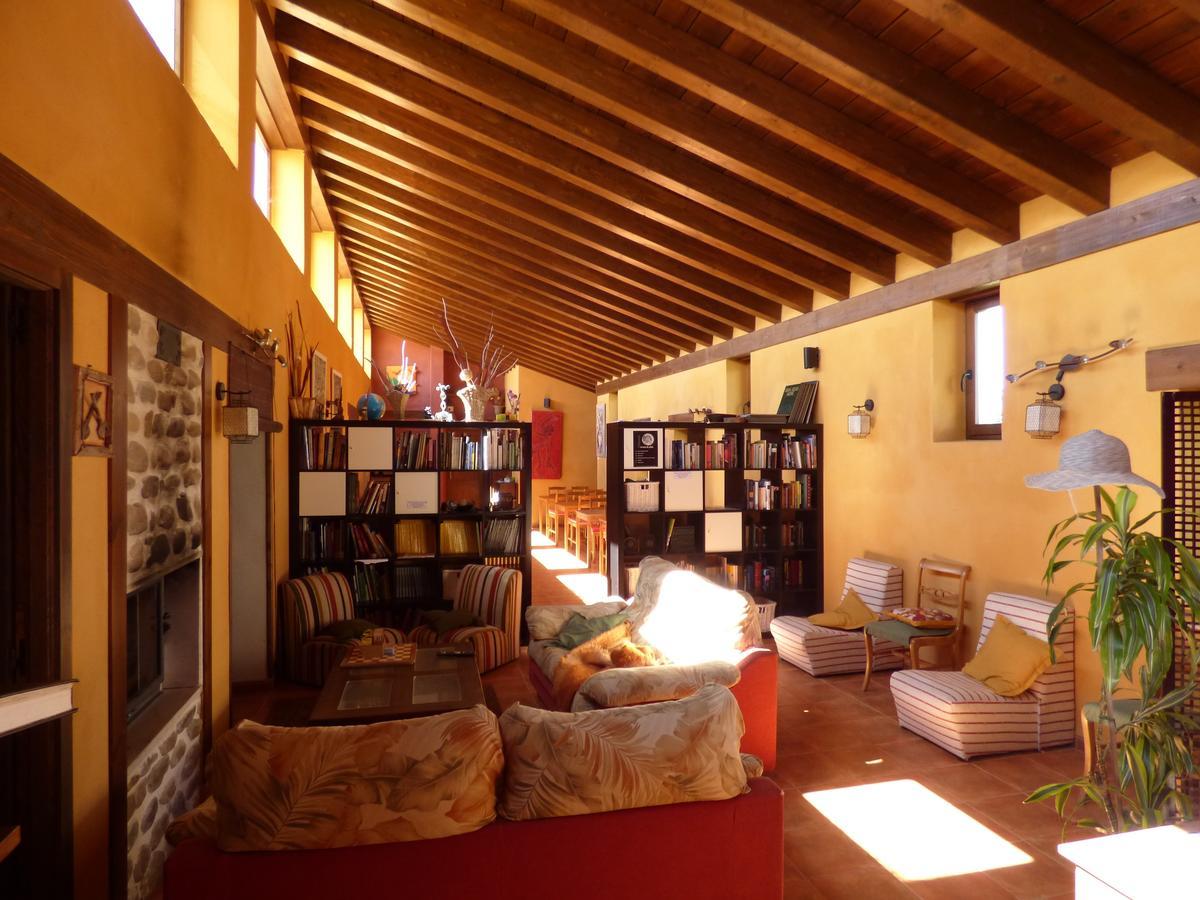 Hotel Albergue Bioclimatico Sabinares Del Arlanza Puentedura エクステリア 写真