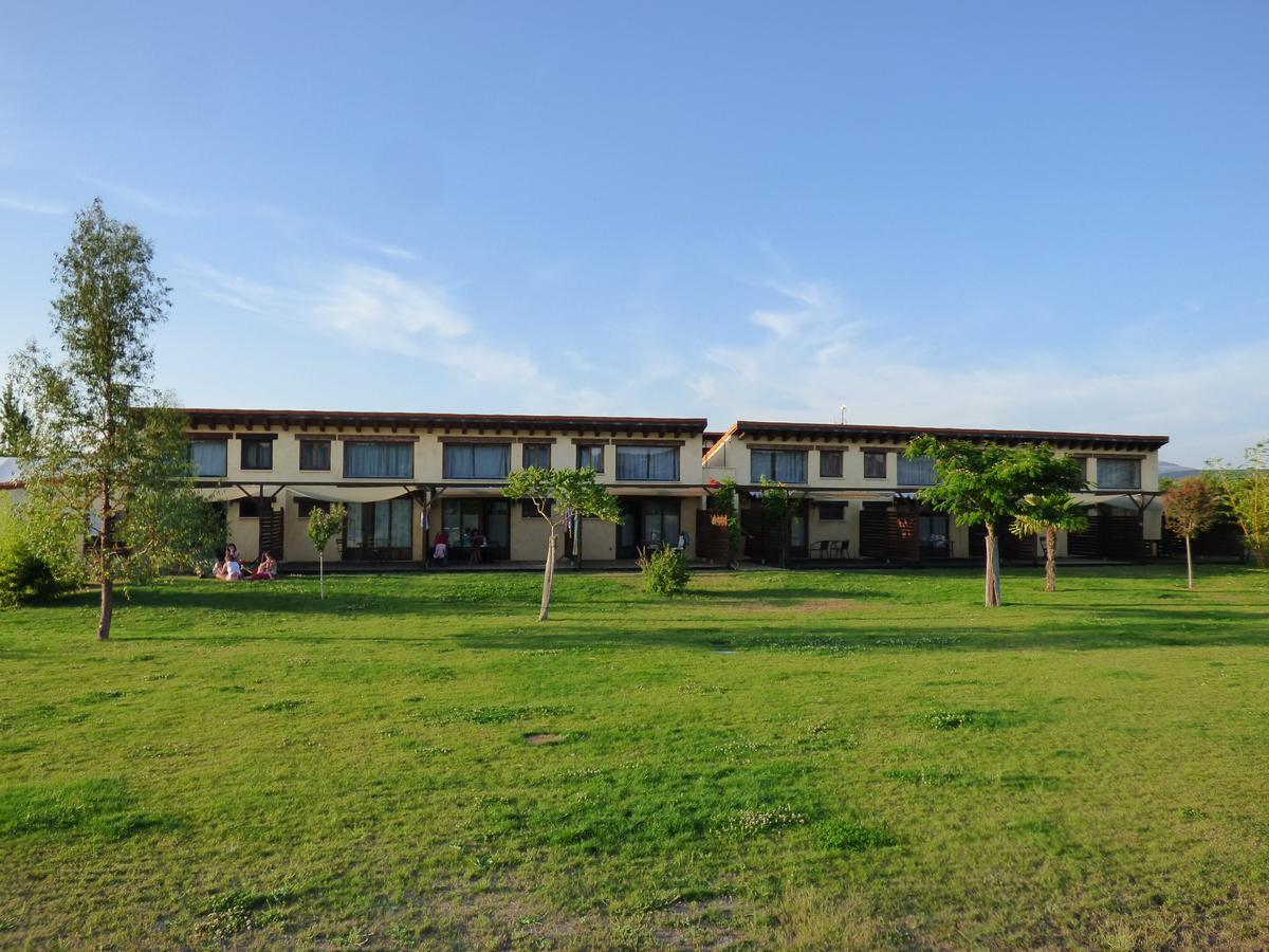 Hotel Albergue Bioclimatico Sabinares Del Arlanza Puentedura エクステリア 写真